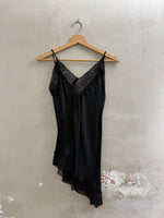 Lade das Bild in den Galerie-Viewer, LACE TOP ASYMMETRISCH - GRETA & Rosa