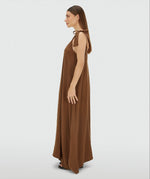 Lade das Bild in den Galerie-Viewer, MAXIKLEID MIT SCHLEIFENDETAIL CLARA - JOSH V - GRETA & Rosa