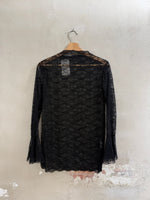 Lade das Bild in den Galerie-Viewer, SPITZENSHIRT MIT AUSGESTELLTEN ÄRMELN GOYA - GRETA & Rosa