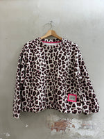 Lade das Bild in den Galerie-Viewer, SWEATSHIRT "LEO LOVE" - THE SHIRT PROJECT - GRETA & Rosa