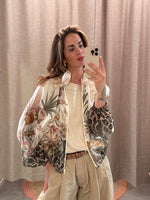 Lade das Bild in den Galerie-Viewer, BLOUSON JACKE JUNGLE PRINT - GRETA &amp; Rosa
