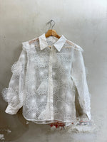 Lade das Bild in den Galerie-Viewer, BLUSE IN 3D OPTIK "DAISY DREAM" - GRETA &amp; Rosa
