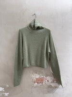 Lade das Bild in den Galerie-Viewer, CROPPED STRICKPULLOVER MIT ROLLKRAGEN - GRETA &amp; Rosa
