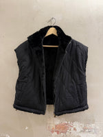 Lade das Bild in den Galerie-Viewer, Fake Fur Wende - Weste "FURRY NOIR" - GRETA &amp; Rosa
