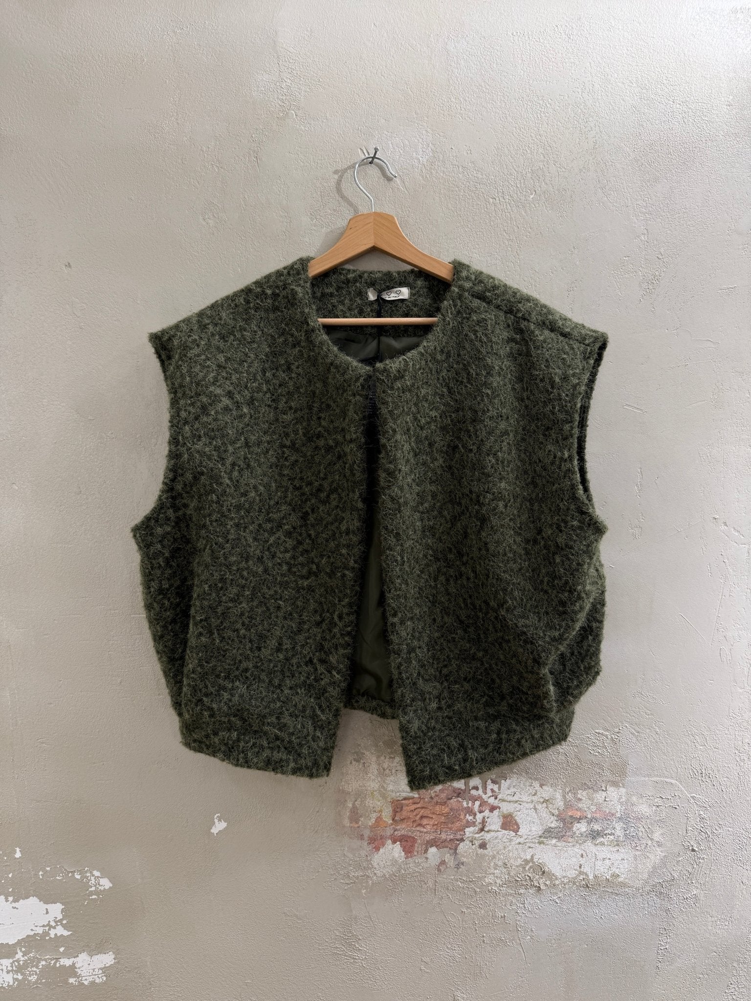 FLAUSCHIGE WOLLWESTE „OLIVE“ - GRETA & Rosa