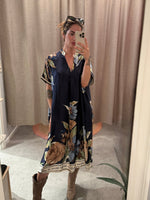 Lade das Bild in den Galerie-Viewer, Fließendes Midi Kleid Flora - GRETA &amp; Rosa
