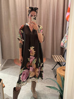 Lade das Bild in den Galerie-Viewer, Fließendes Midi Kleid Flora - GRETA &amp; Rosa
