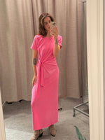Lade das Bild in den Galerie-Viewer, KNOT MAXI DRESS - GRETA &amp; Rosa

