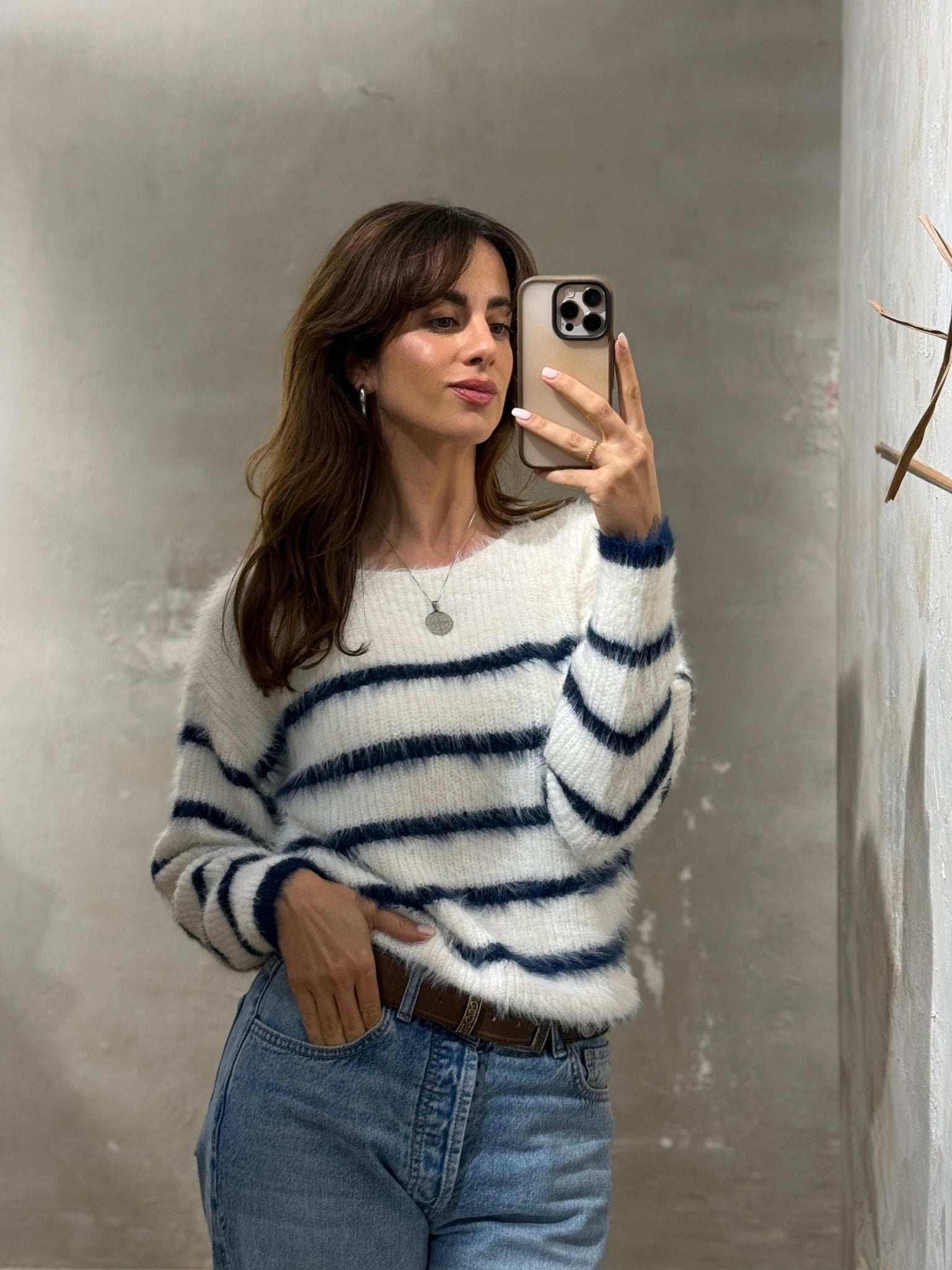 KUSCHELPULLI FUZZY - RED BUTTON - GRETA & Rosa