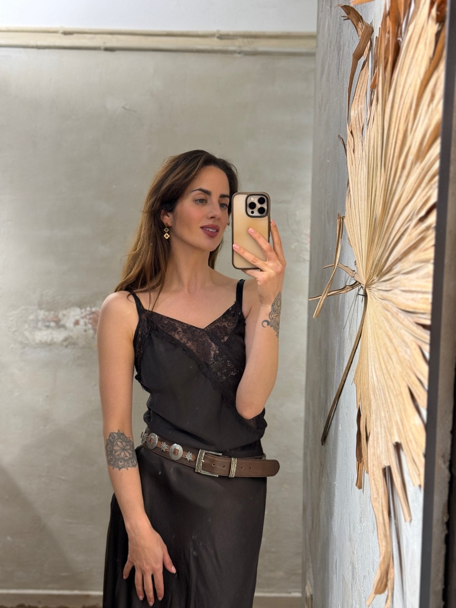 LACE TOP ASYMMETRISCH - GRETA & Rosa