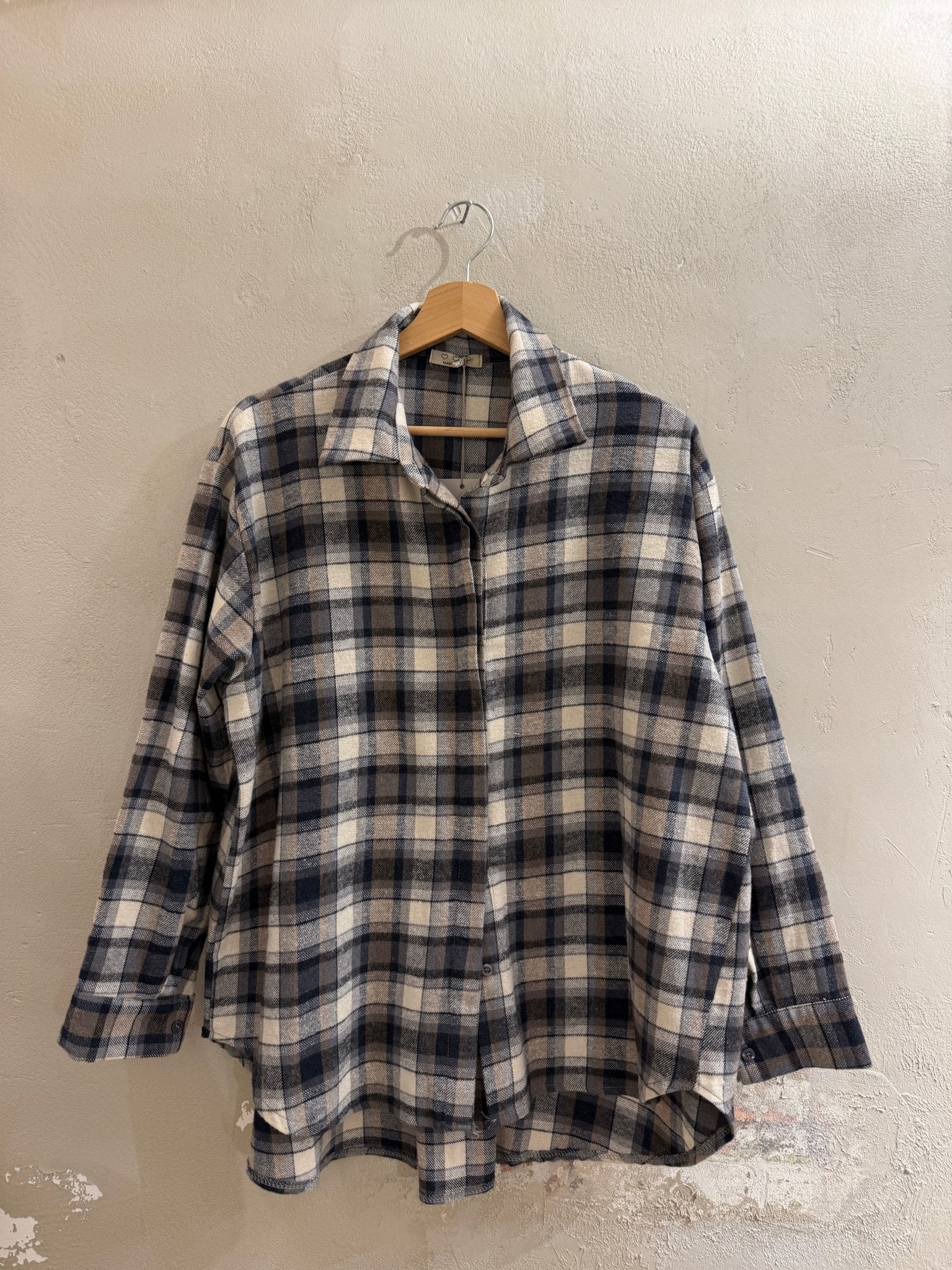 OVERSIZED FLANELLHEMD IN MEHREREN FARBEN - GRETA & Rosa