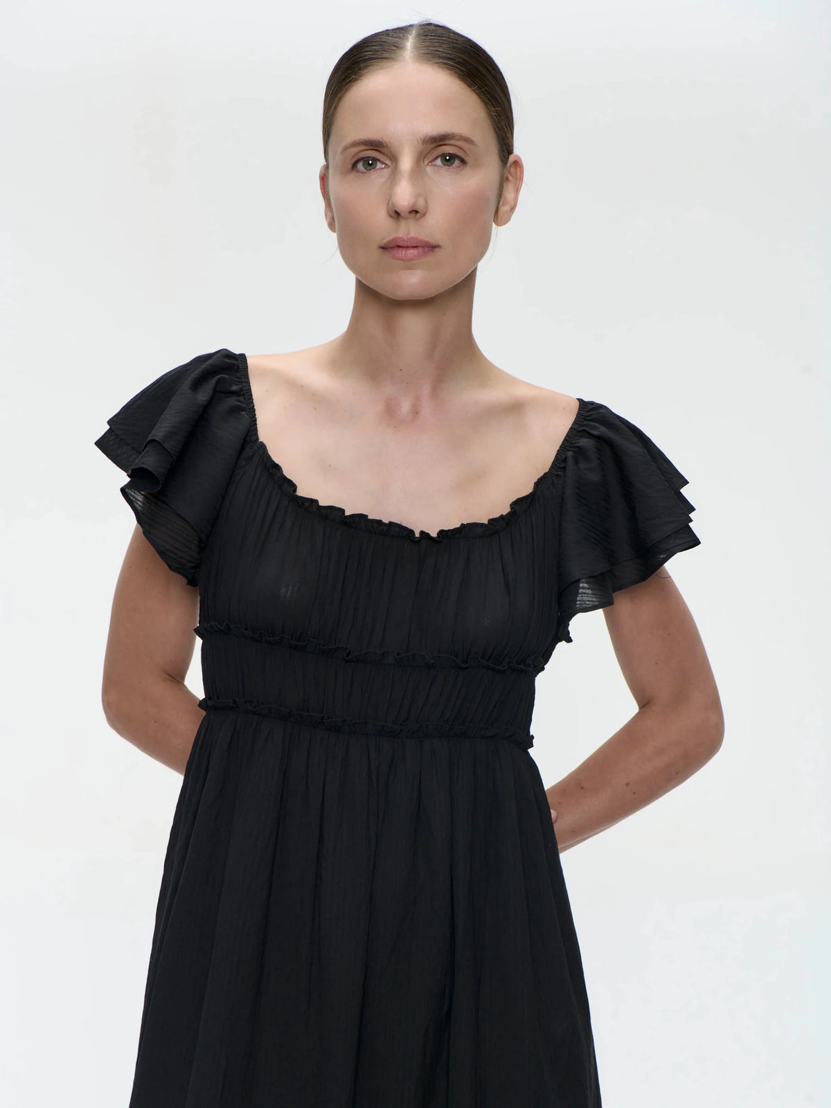 SCHWARZES KLEID MIT VOLANTÄRMELN - JANE LUSHKA - GRETA & Rosa