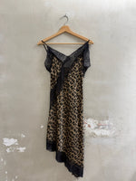 Lade das Bild in den Galerie-Viewer, SPITZENKLEID - GRETA &amp; Rosa
