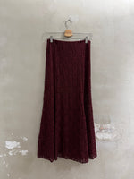 Lade das Bild in den Galerie-Viewer, SPITZENROCK IN BURGUNDY &amp; CHOCO - GRETA &amp; Rosa
