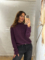 Lade das Bild in den Galerie-Viewer, STRICKPULLOVER AUBERGINE - GRETA &amp; Rosa
