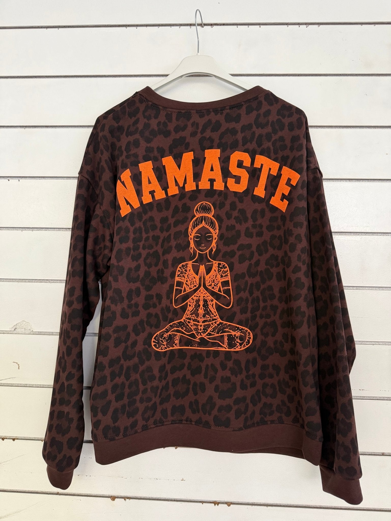 SWEAT NAMASTE - GRETA & Rosa